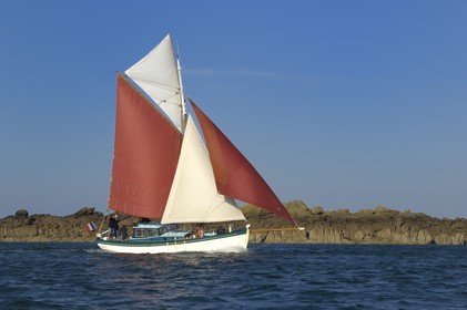 France, Manche (50), archipel des îles Chausey, le Courrier des Iles dessiné par le peintre de la marine Marin Marie