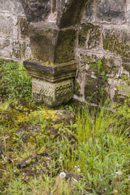France, Bas-Rhin (67), Parc Naturel régional des Vosges du Nord, Eschbourg, ruines de l'abbaye bénédictine de Graufthal, vestiges d'une salle voutée du XIIème siècle