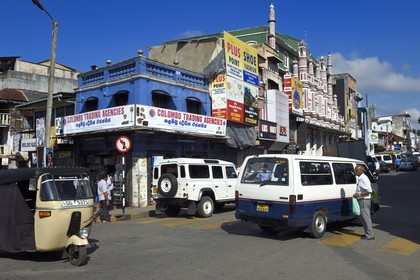 Sri Lanka, province du centre, Kandy, à l'angle de Colombo street dans le centre ville