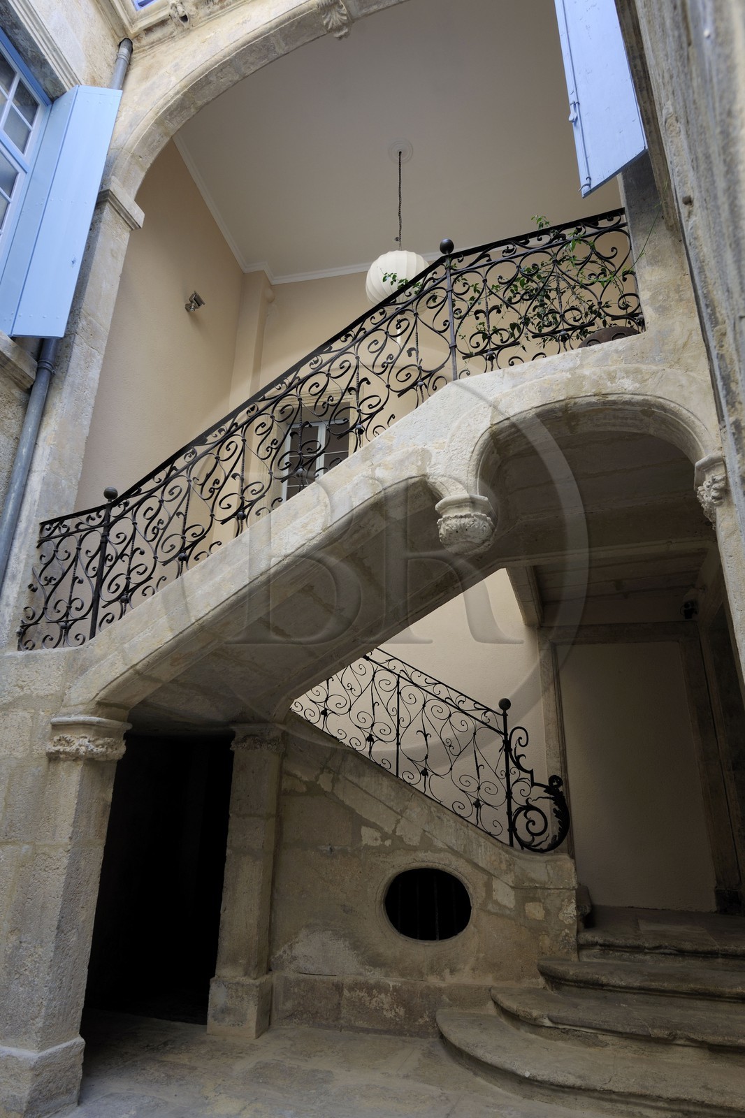 France, Hérault (34), Montpellier, l'escalier de l'Hôtel de Magno rue du Bayle