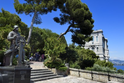 Principauté de Monaco, Monaco, le musée océanographique sur le Rocher depuis le Jardin Saint Martin