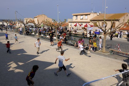 France, Hérault (34), Sète, la place de l'Hospitalet dans le Quartier Haut, rencontre de football pour les jeunes lors d'une fête de quartier