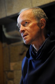 France, Manche (50), l'abbaye du Mont-Saint-Michel, classé Patrimoine Mondial de l'UNESCO, frère François-Marie supérieur des Fraternités Monastiques de Jérusalem