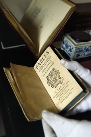 France, Aisne (02), Château-Thierry, Musée Jean de La Fontaine - Ville de Chateau-Thierry, livre des Fables de La Fontaine, Claude Barbin Denys Thierry édition non illustrée, circa 1668, in-12