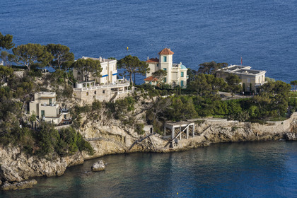 France, Alpes-Maritimes (06), Cap d'Ail, villas de luxe vers le Cap Mala