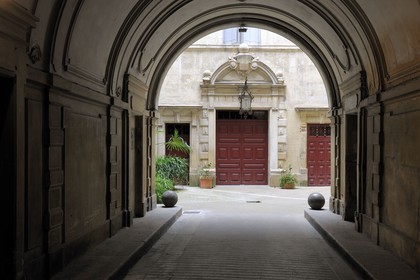 France, Hérault (34), Montpellier, Hôtel de Montferrier (17e siècle), classé monument historique, la cour d'honneur