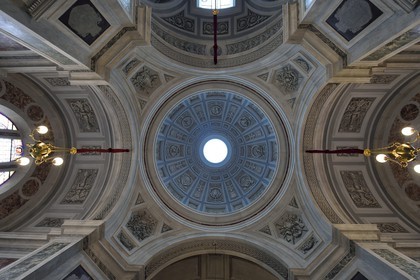 France, Corse-du-Sud (2A), Ajaccio, Palais Fesch, plafond de la chapelle impériale construite sous Napoléon III