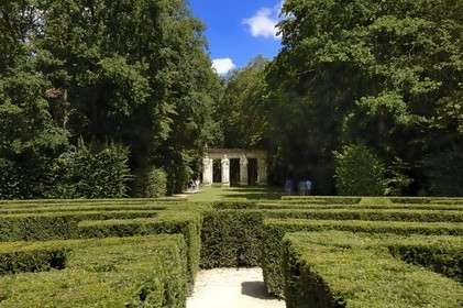 France, Indre-et-Loire (37), château de Chenonceau édifié de 1513 à 1521 de style Renaissance, le labyrinthe dans le parc