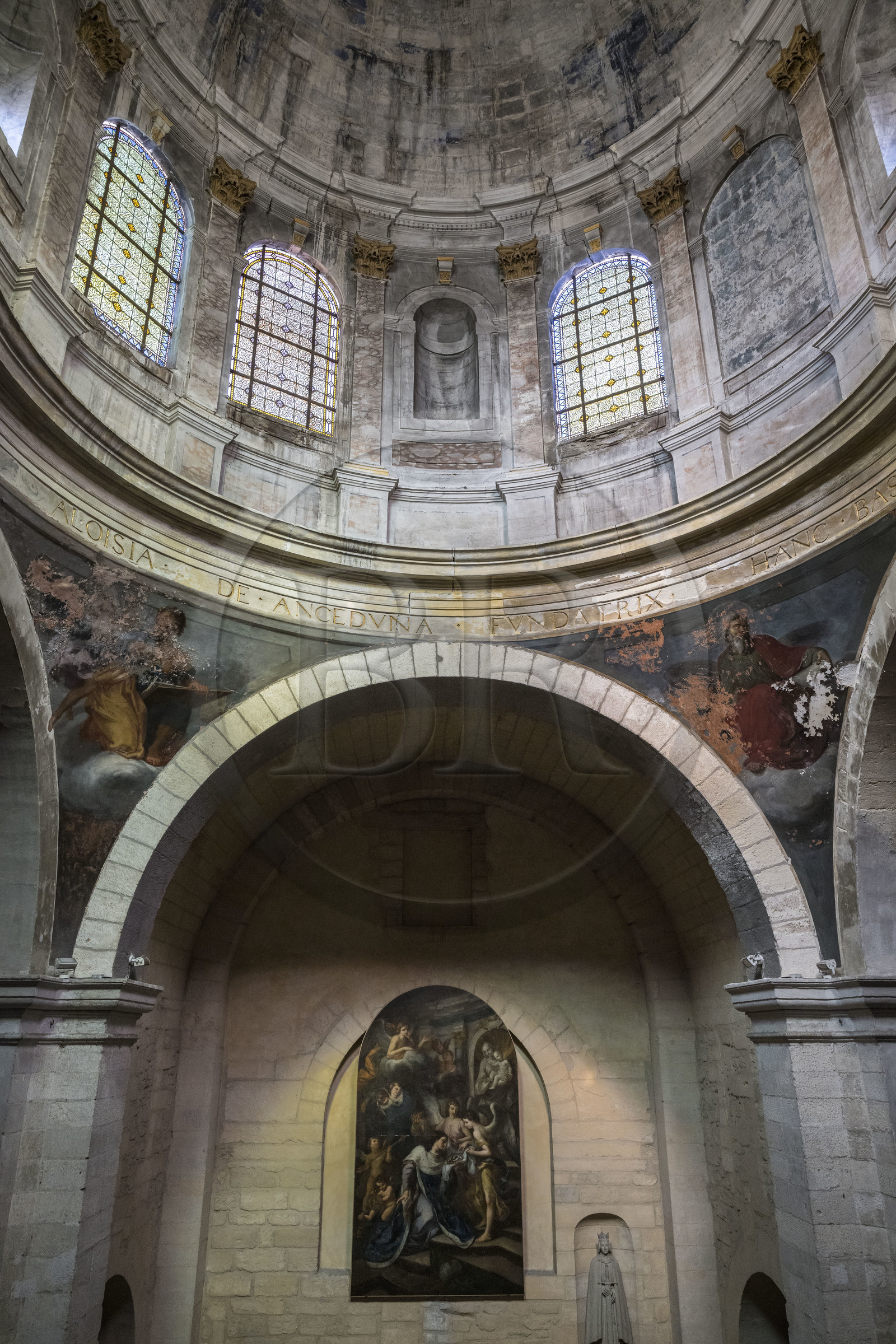 France, Vaucluse (84), Avignon, noviciat des jésuites Saint-Louis, la chapelle présente le plan d’une croix grecque surmontée d’un dome porté par un tambour (1620)