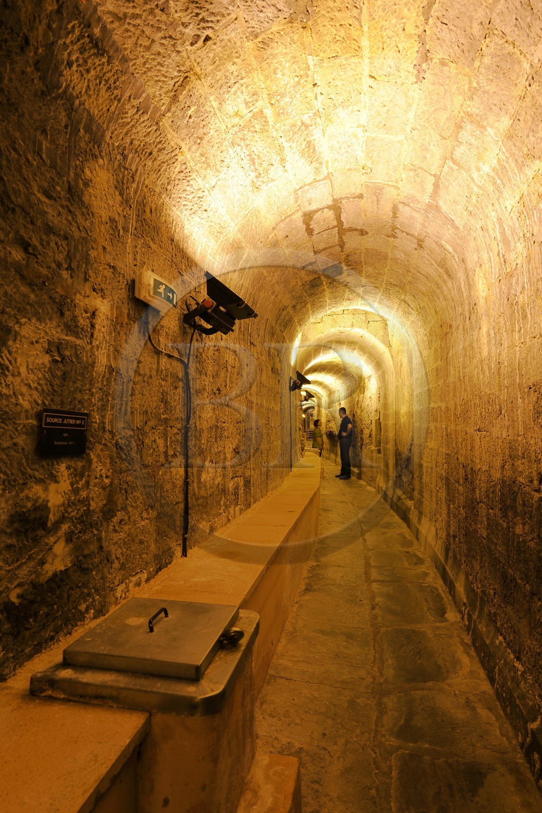 France, Vosges (88), Station thermale de Plombières-les-Bains, Centre Forme et Santé Calodaé, ancien canal d'arrivée d'eau romain transformé en tunnel de communication