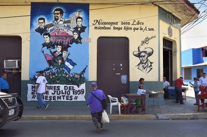 Nicaragua, Leon, fresques murales de la révolution sandiniste, citation du général Augusto César Sandino