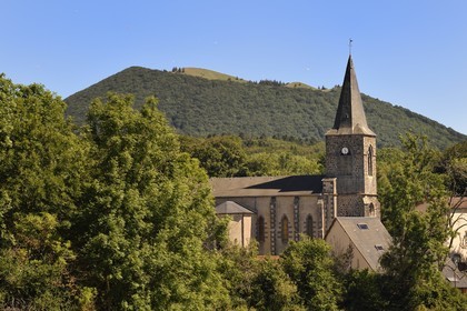 France, Puy de Dome, Saint-Ours-les-Roches, church of Les Fontètes at the foot of Puy de Côme