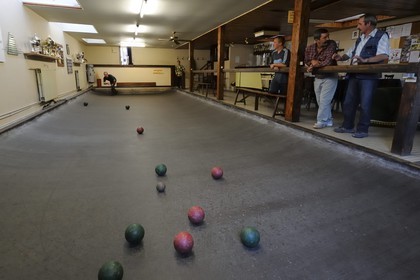 France, Loire-Atlantique (44), Nantes, jeu de Boule Nantaise au café Le Lorrain