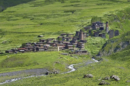 Georgia, Kakheti, Tusheti National Park, Alazani River Valley in the mountains of Pirikiti, village of Dartlo, fortified medieval towers