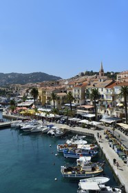 France, Haute-Corse (2B), Calvi, le vieux port et le quai Landry