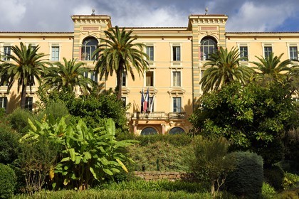 France, Corse-du-Sud (2A), Ajaccio, quartier dit des étrangers, cours Grandval, ancien Grand Hotel Continental aujourd'hui siège de la Collectivité territoriale de Corse