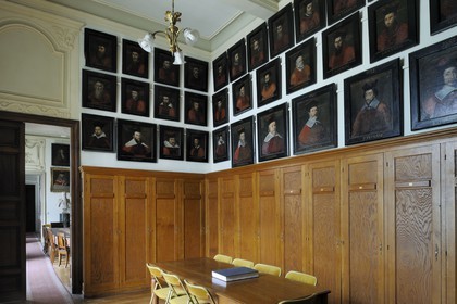France, Hérault (34), Montpellier, centre historique, faculté de médecine, antichambre de la salle du Conseil, le vestiaire des professeurs
