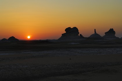 Egypt, Libyan Desert, the White Desert North of Farafra