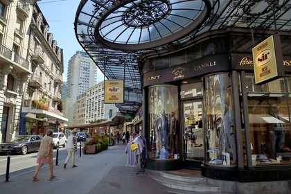 Suisse, Canton de Vaud, Montreux, magasin dans l'avenue du Casino