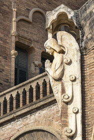 Spain, Catalonia, Barcelona, El Guinardo district, former Hospital de la Santa Creu i de Sant Pau listed as UNESCO World Heritage, modernist style by architect Domenech i Montaner, today a museum and a cultural center, angel statue