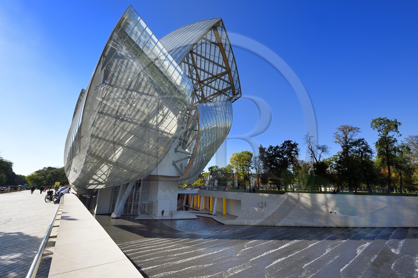 France, Paris (75), la Fondation Louis Vuitton de l'architecte Frank Gehry (Demande d'autorisation nécessaire avant publication)