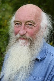 France, Finistère (29), parc naturel régional d'Armorique, Monts d'Arrée, le chanteur et conteur Patrik Ewen
