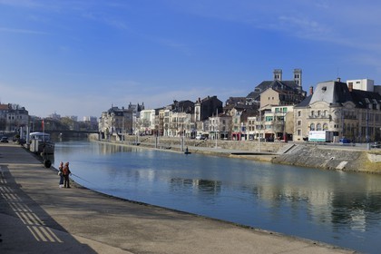 France, Meuse (55), Verdun, le quai de Londres et la cathédrale