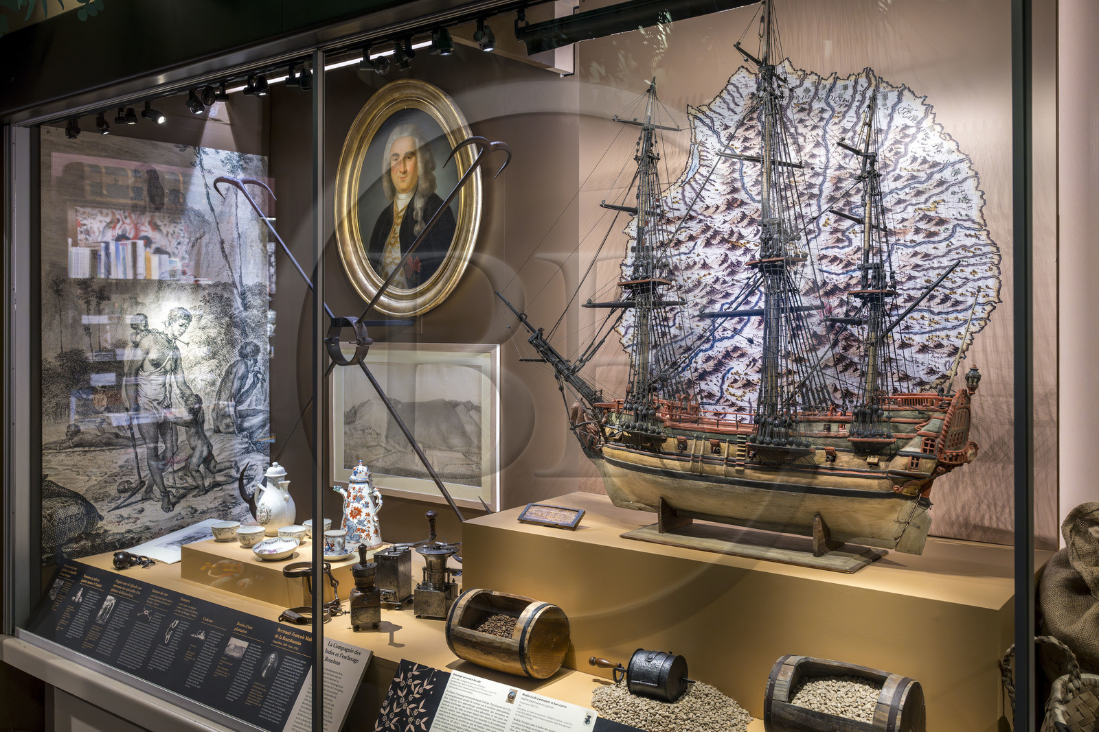 France, Morbihan, Port-Louis, Port Louis Citadel, museum of the Compagnie des Indes, showcase dedicated to Reunion Island (Bourbon) and portrait of Bertrand-François de la Bourdonnais