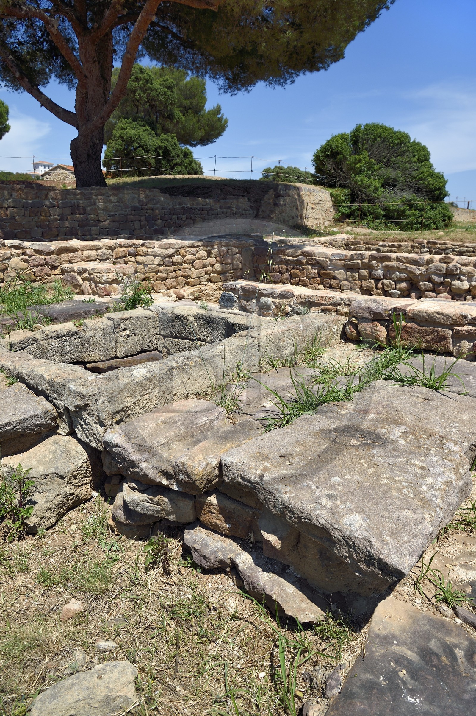 France, Var (83), Hyères, quartier de l'Almanarre, site archéologique d'Olbia fondé vers 350 avant JC par des Grecs venant de Marseille, le puits public