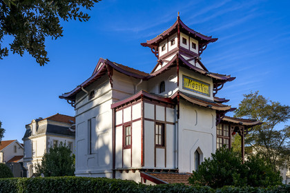 France, Charente-Maritime (17), Royan,  villa du quartier résidentiel du Parc, la japonisante Villa Kosiki (1886) de l'architecte Eugène Gervais a de faux airs de pagode