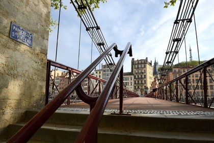 France, Rhone, Lyon, historical site listed as World Heritage by UNESCO, Quai Bondy and the Saint Vincent Footbridge over the Saone River