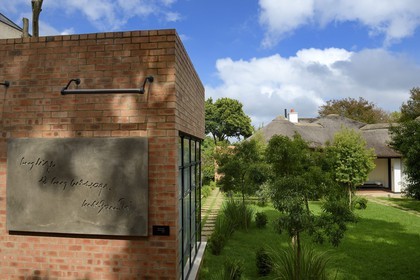 Afrique du Sud, province de Gauteng, Johannesburg, quartier résidentiel d’Orchards, Satyagraha House, hotel et musée situé dans la maison qui a hébergé Mohandas Gandhi de 1908 à 1909, construite en 1907 par son compagnon de route l’architecte allemand Hermann Kallenbach, l'aile moderne