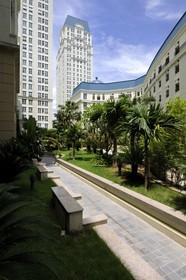 Vietnam, Hanoï, quartier de Cau Giay, nouveaux immeubles de luxe The Manor