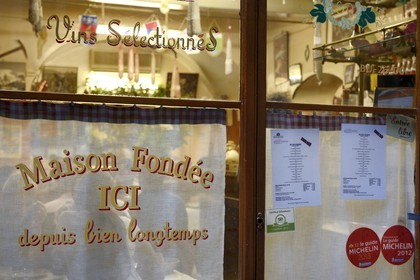 France, Rhone, Lyon, historical site listed as World Heritage by UNESCO, Bouchon Lyonnais (typical and traditional restaurant of Lyon) the Cafe des Federations in Rue Major Martin