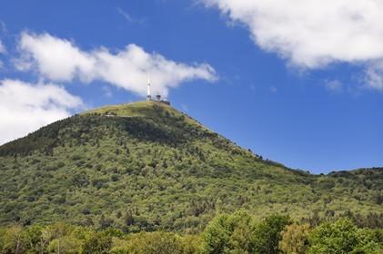 France, Puy de Dome, Parc Naturel Régional des Volcans d'Auvergne (regional nature park of Auvergne volcanoes), Chaine des Puys listed as World heritage by UNESCO, the Puy de Dôme volcano