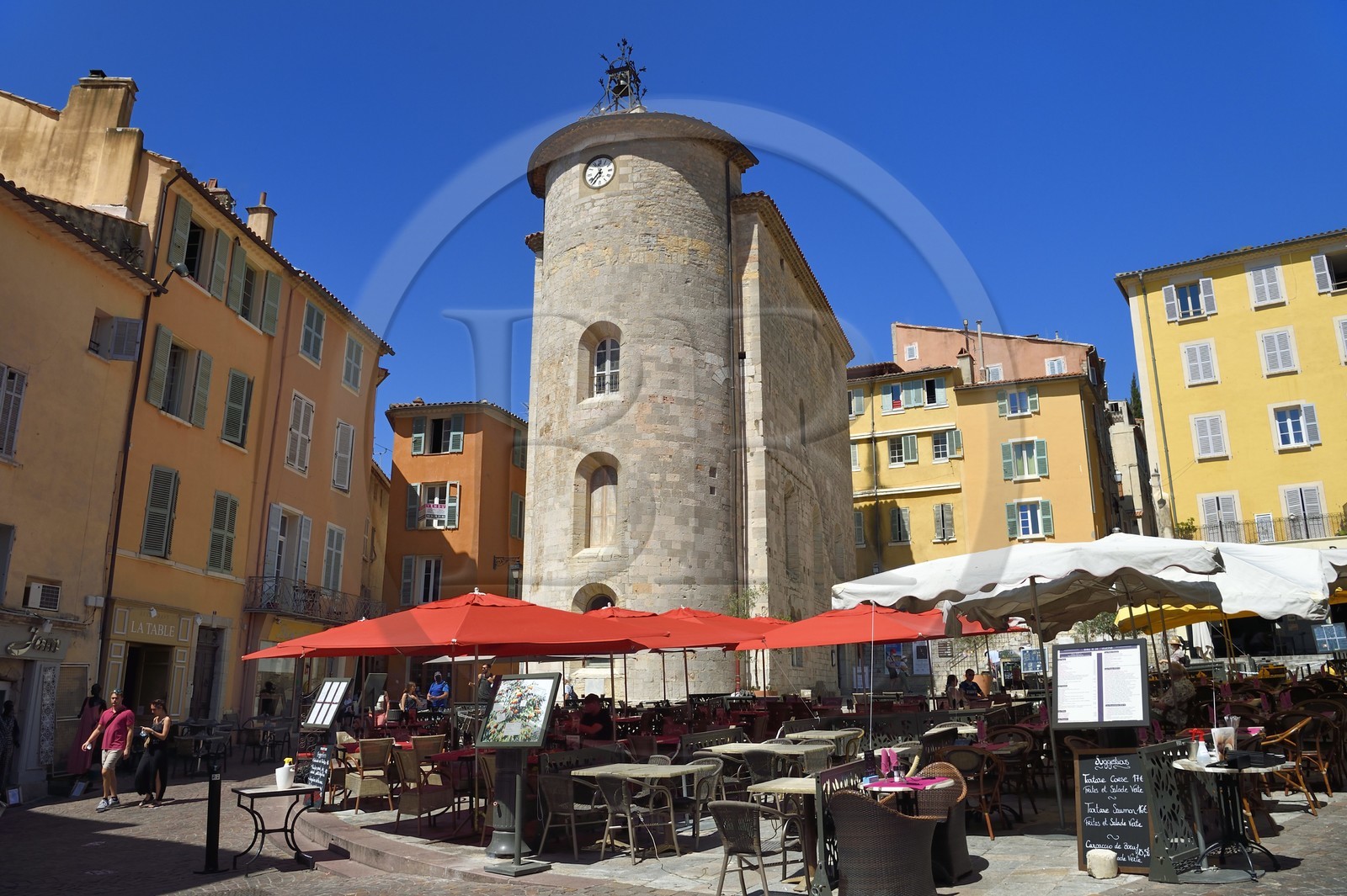 France, Var (83), Hyères, place Masillon, Chapelle Saint-Blaise dite tour des Templiers (XIIe siècle)