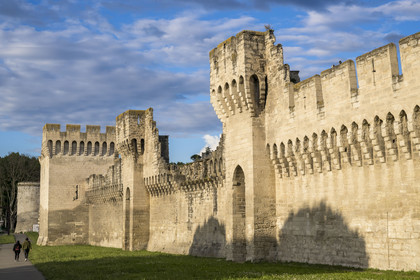 France, Vaucluse, Avignon, the ramparts on the banks of the Rhone river