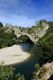 France, Ardèche (07), les Gorges de l'Ardèche, Vallon Pont d'Arc, le Pont d'Arc sur l'Ardèche