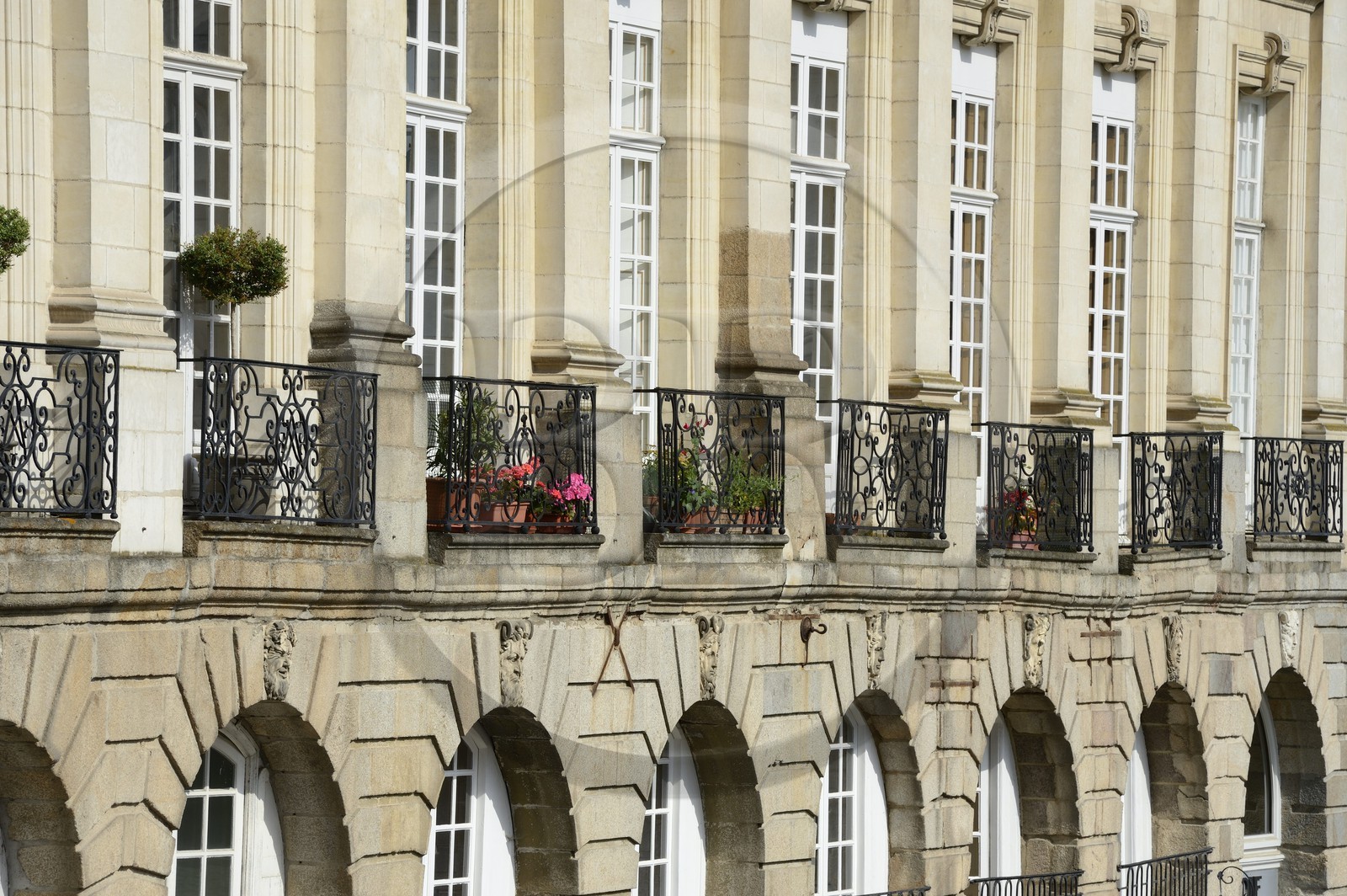 France, Ille-et-Vilaine (35), Rennes, immeubles bordant la place du Parlement de Bretagne