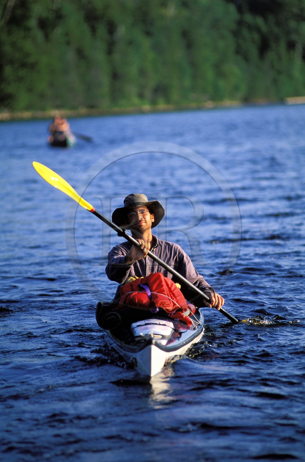 Canada, province de Québec, Réserve faunique de la Vérendrye, kayak de mer sur le lac Victoria