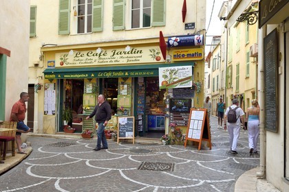 France, Alpes-Maritimes, Antibes, commune libre du Safranier, Bar-Tabac on the corner of the Rue des Bains and St James Close