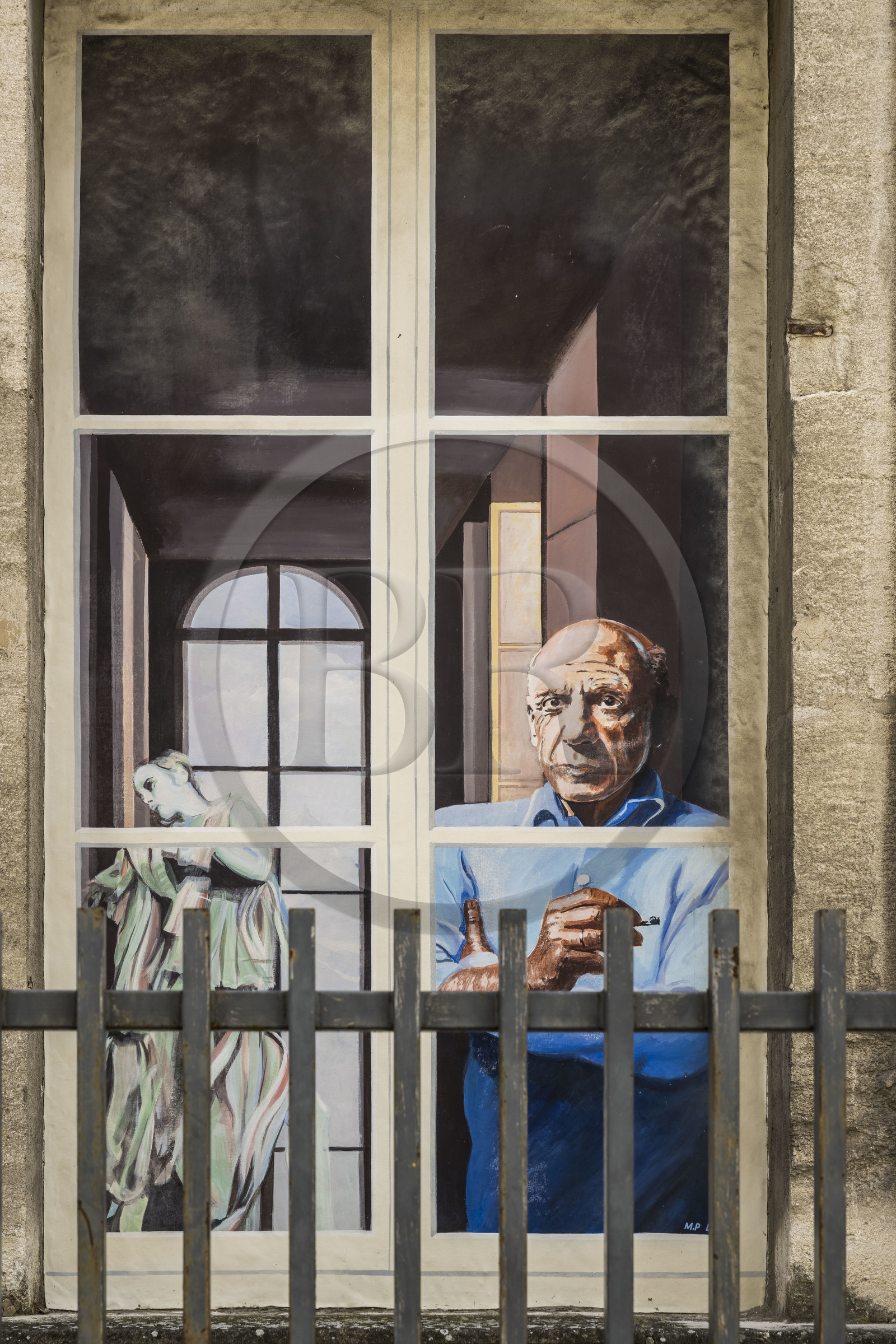 France, Vaucluse, Avignon, one of the trompe-l'oeil murals of Fenêtres du Festival created by Dominique Durand and Marion Pochy, Onirocri Picasso Exhibition (1973) rue Corneille
