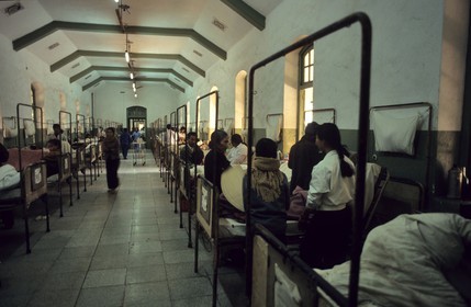 Vietnam, Hanoi, l'Hopital Viet-Duc, le plus grand h