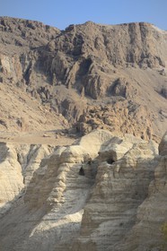 Israel, Cisjordanie, Qumran National Park, grottes dans lesquelles on a retrouvé les  manuscrits de la mer Morte