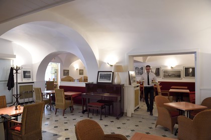 France, Corse-du-Sud (2A), Ajaccio, restaurant Grand Café Napoléon sur le Cours Napoléon