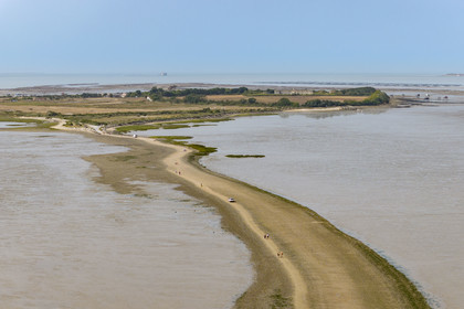 France, Charente Maritime, Port-des-Barques, Port-des-Barques, the tombolo of Passe aux Boeufs which connects the continent to Ile Madame (aerial view)