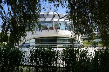 France, Rhône (69), Lyon, quartier de Vaise, batiments en forme de navire d’April Enterprise Lyon