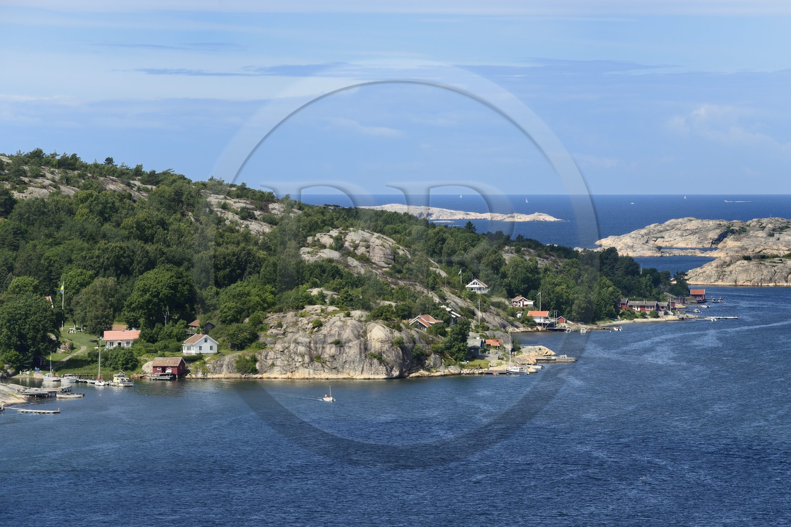 Sweden, Västra Götaland, Fjällbacka, view from the top of the Vetterberget rock