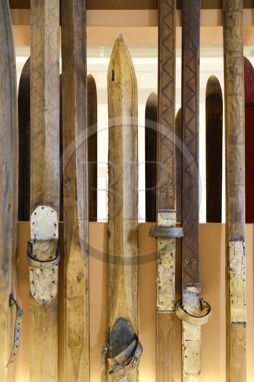 Suède, Comté de Vasterbotten, Umea, le Vasterbotten museum de Gammlia, le musée du ski présentant des modèles de 1800 jusqu'à aujourd'hui