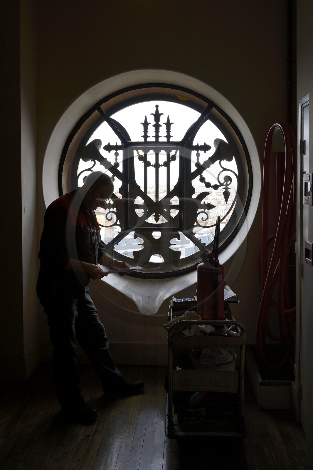 France, Paris (75), Opéra Garnier, fenêtre décorée d'une rotonde